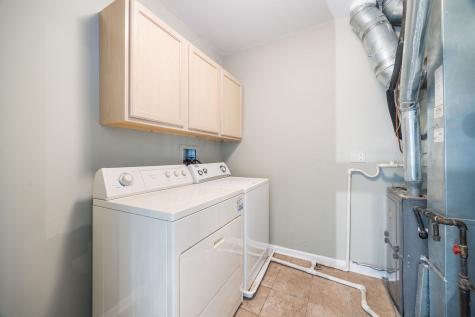 2556 Camberley Circle Westchester IL 60154