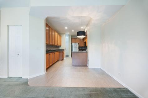 2556 Camberley Circle Westchester IL 60154