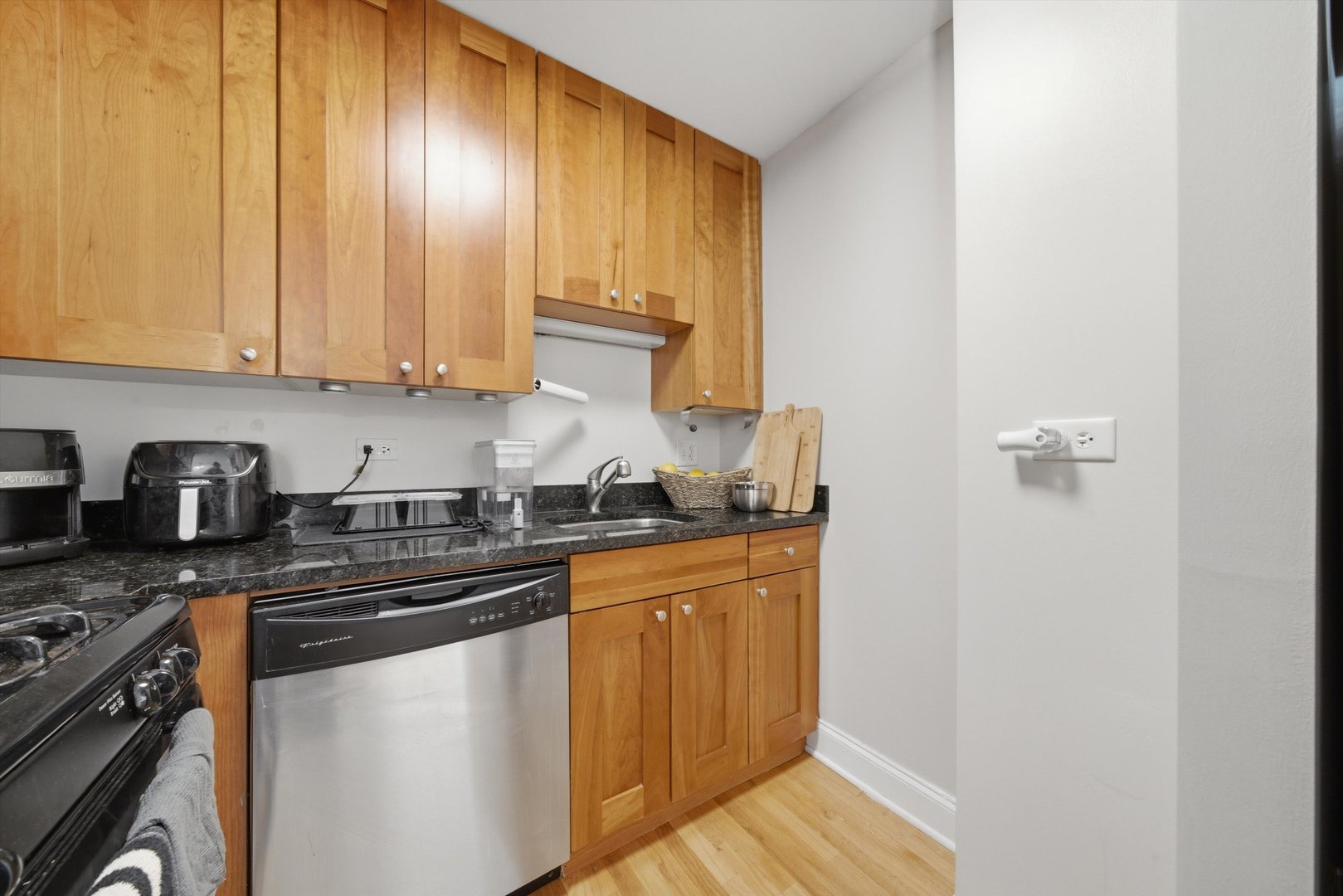 4144 North Sheridan Road Chicago IL 60613