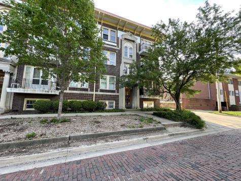 406 North Prairie Street Champaign IL 61820