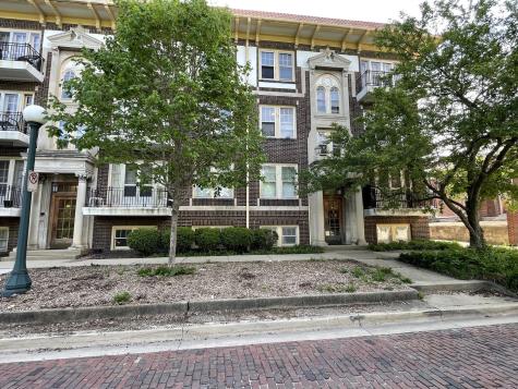 406 North Prairie Street Champaign IL 61820