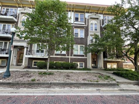406 North Prairie Street Champaign IL 61820