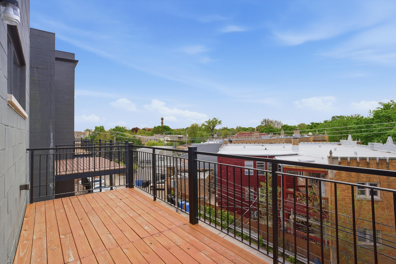 5830 North Lincoln Avenue Chicago IL 60659