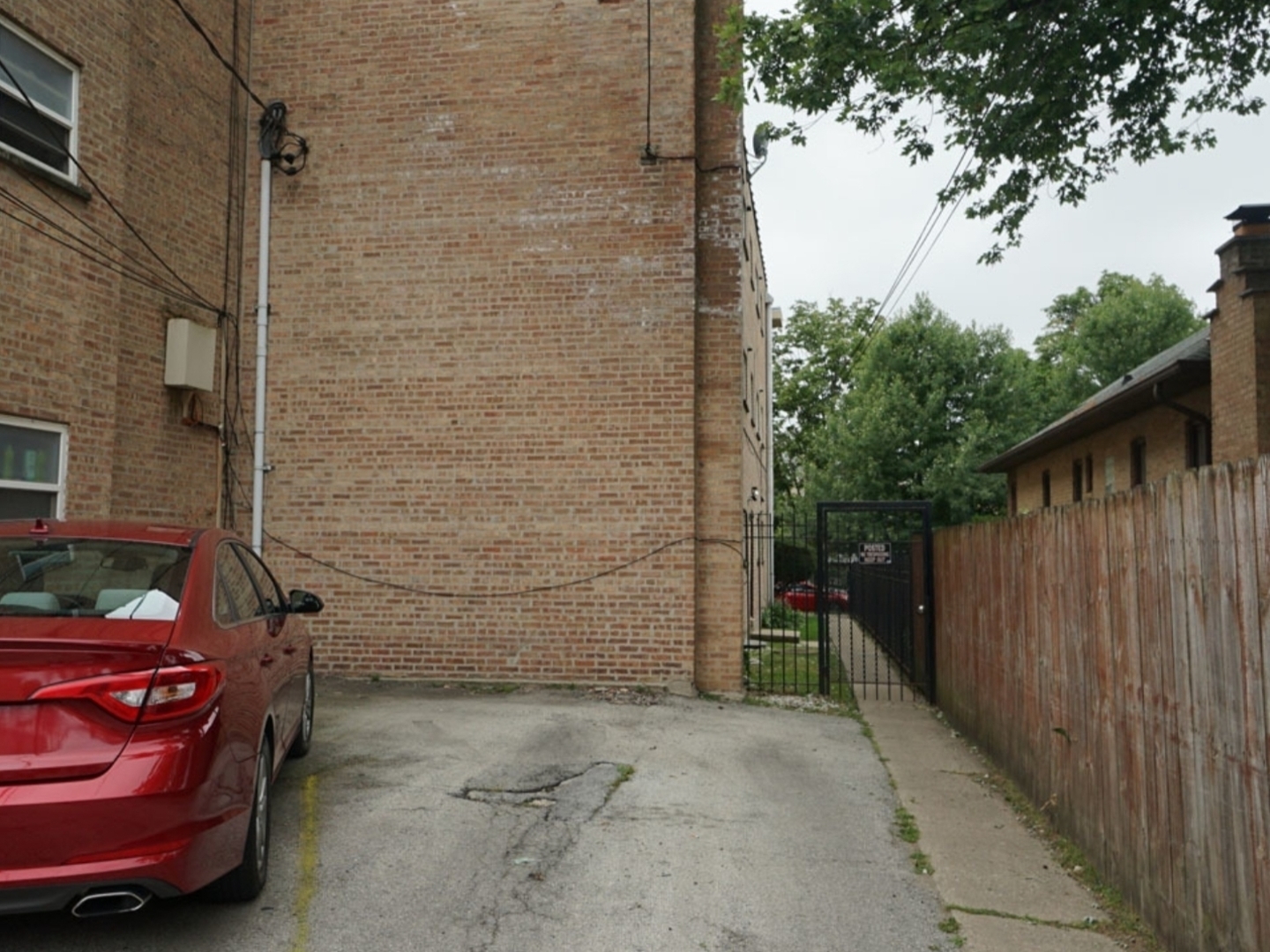 7249 North Hamilton Avenue Chicago IL 60645