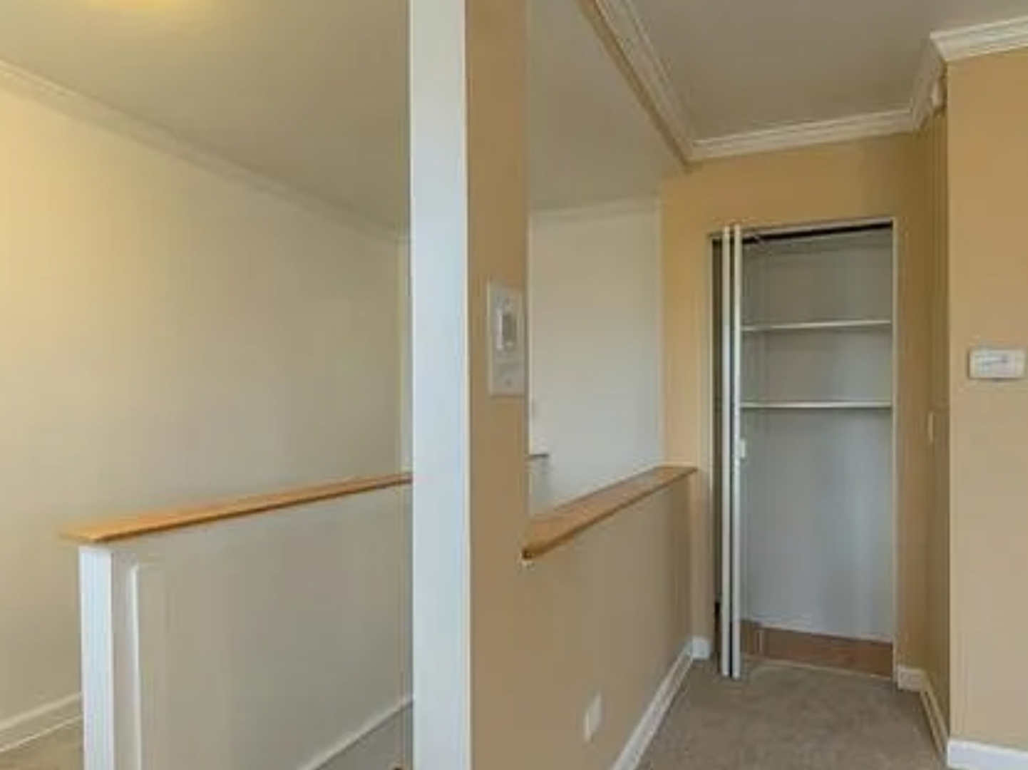 7249 North Hamilton Avenue Chicago IL 60645