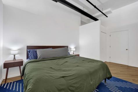 226 North Clinton Street Chicago IL 60661