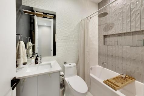 1534 North Honore Street Chicago IL 60622