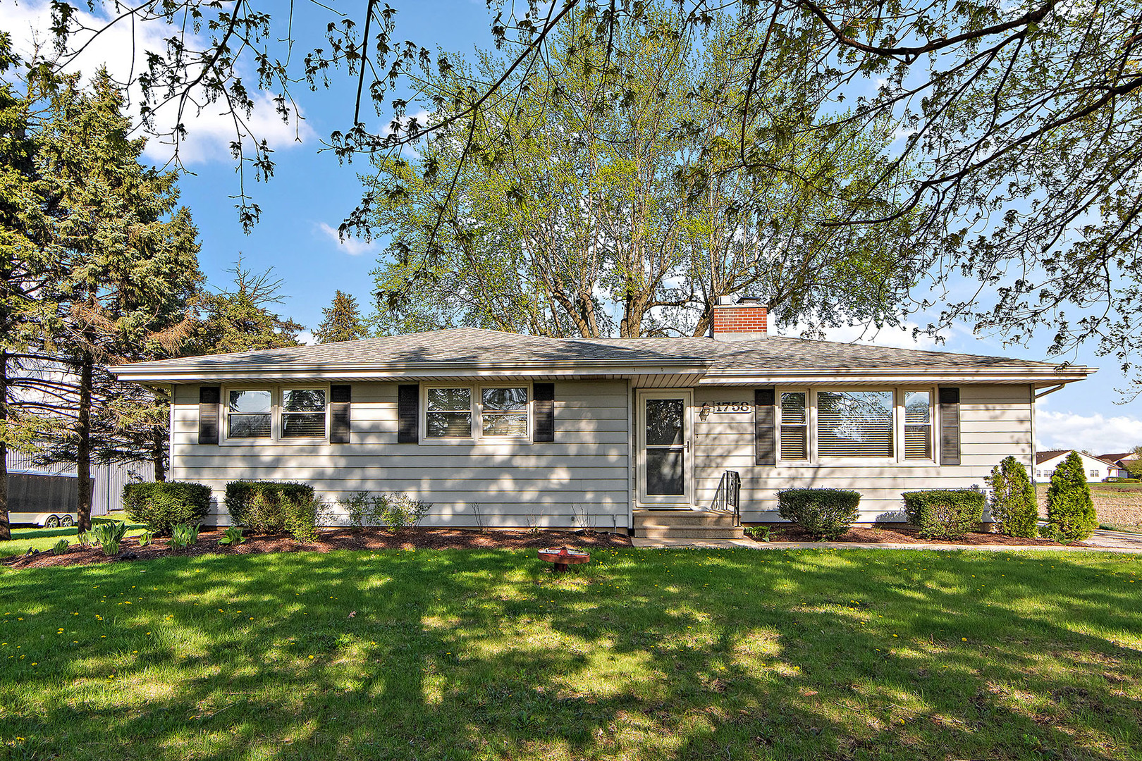 1758 South Briggs Street Lockport IL 60441