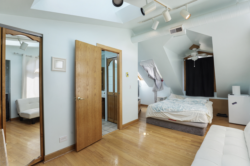 2N584 South Ardmore Avenue Villa Park IL 60181
