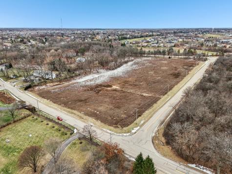 21707 West Lakeview Parkway Mundelein IL 60060