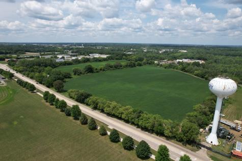 3712 Three Oaks Road Cary IL 60013
