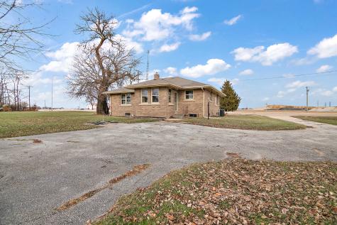 1296 East Bourbonnais Parkway Bourbonnais IL 60914