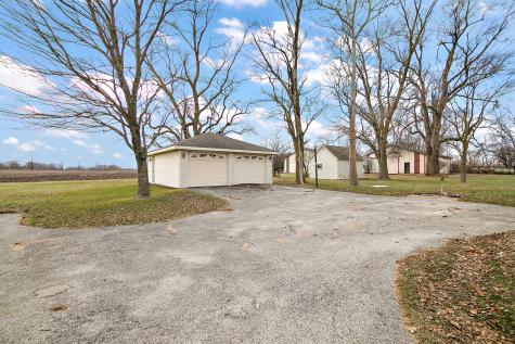 1296 East Bourbonnais Parkway Bourbonnais IL 60914