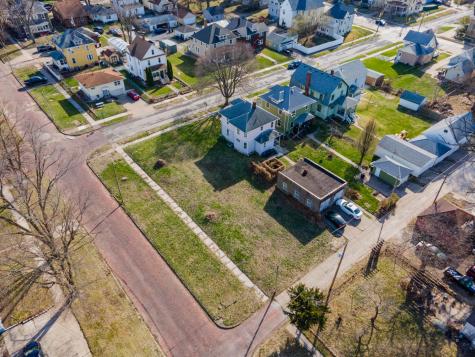 4429 8TH Avenue Rock Island IL 61201