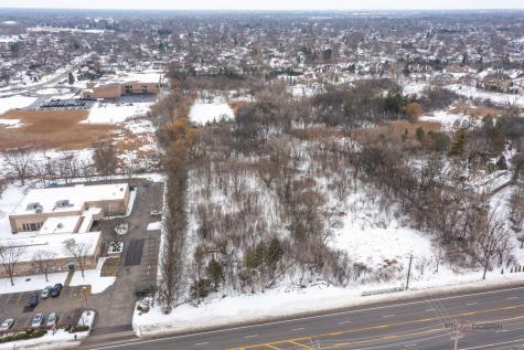 5176 Aptakisic Road Long Grove IL 60047