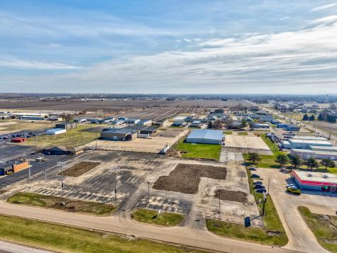3705 Frontage Road Peru IL 61354