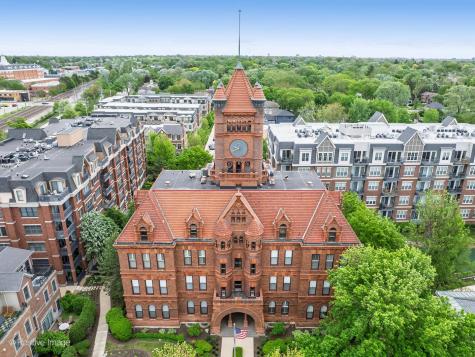 114 West Prairie Avenue Wheaton IL 60187