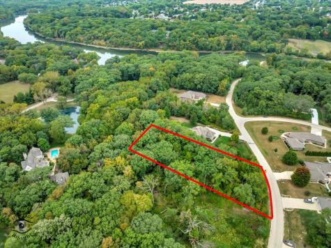 1785 Indian Trail Kankakee IL 60901