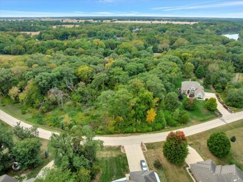 1785 Indian Trail Kankakee IL 60901