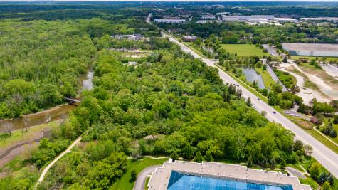 25043 North Il Route 21 Vernon Hills IL 60061