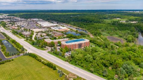 25043 North Il Route 21 Vernon Hills IL 60061