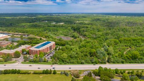 25043 North Il Route 21 Vernon Hills IL 60061