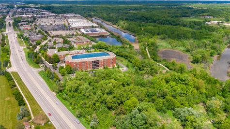 25043 North Il Route 21 Vernon Hills IL 60061