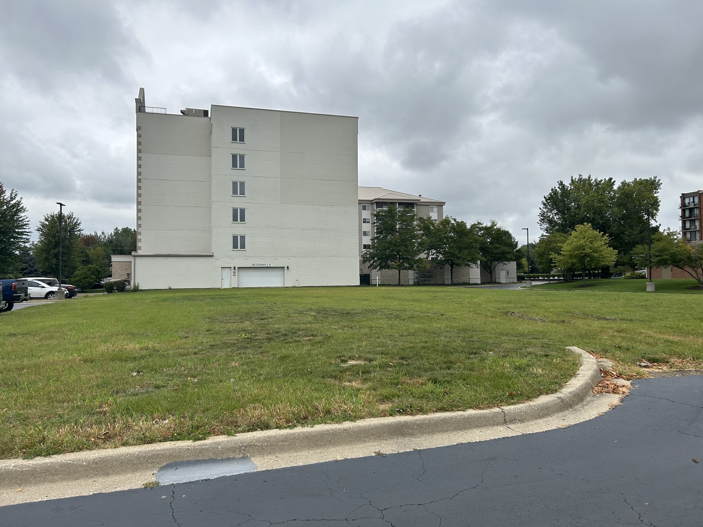 2030 Saint Regis Drive Lombard IL 60148
