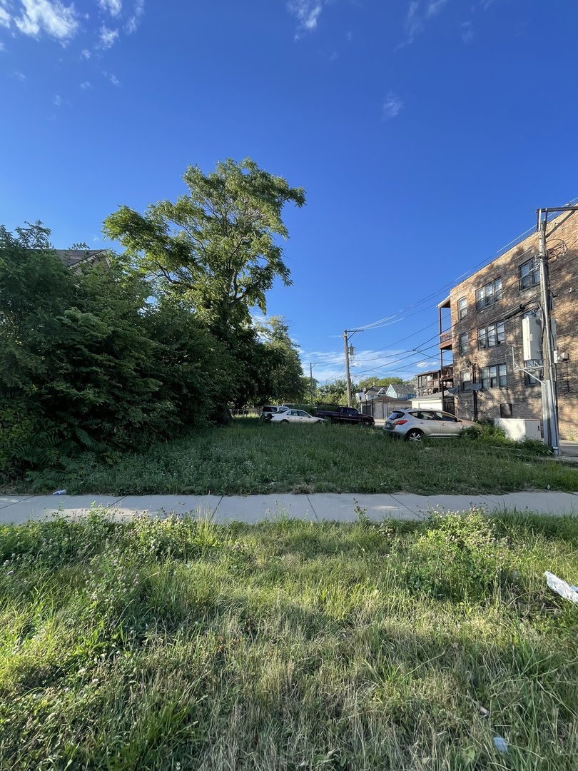 5616 West Ohio Street Chicago IL 60644
