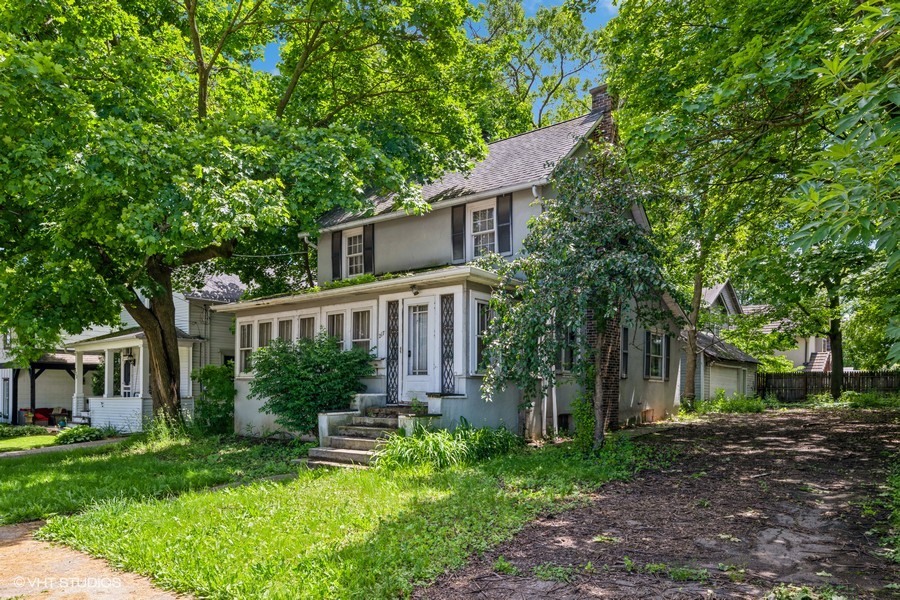 217 East Church Street Libertyville IL 60048