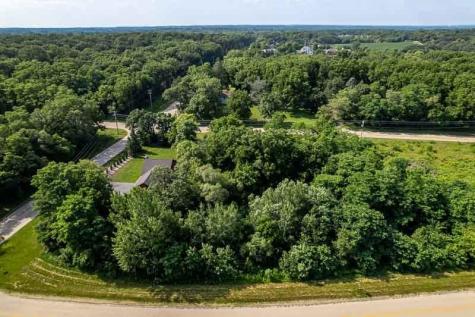 7956 Prairie Hill Road South Beloit IL 61080
