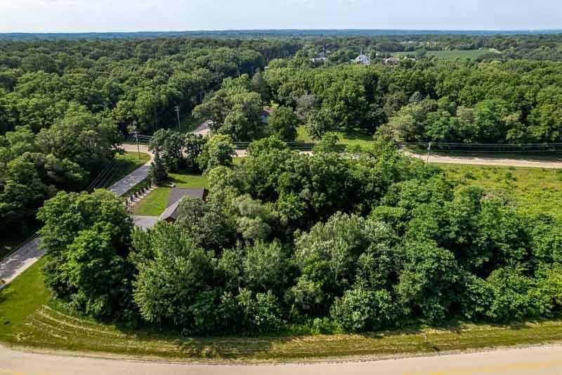 7956 Prairie Hill Road South Beloit IL 61080