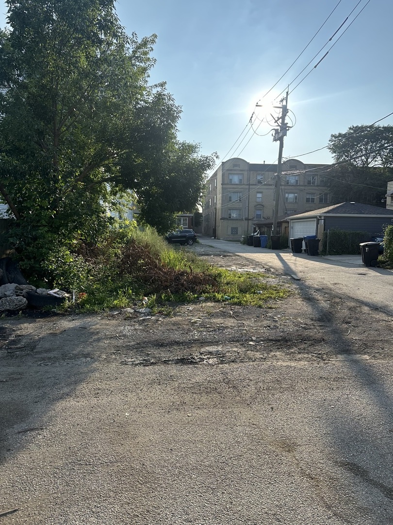 6715 South Claremont Avenue Chicago IL 60636