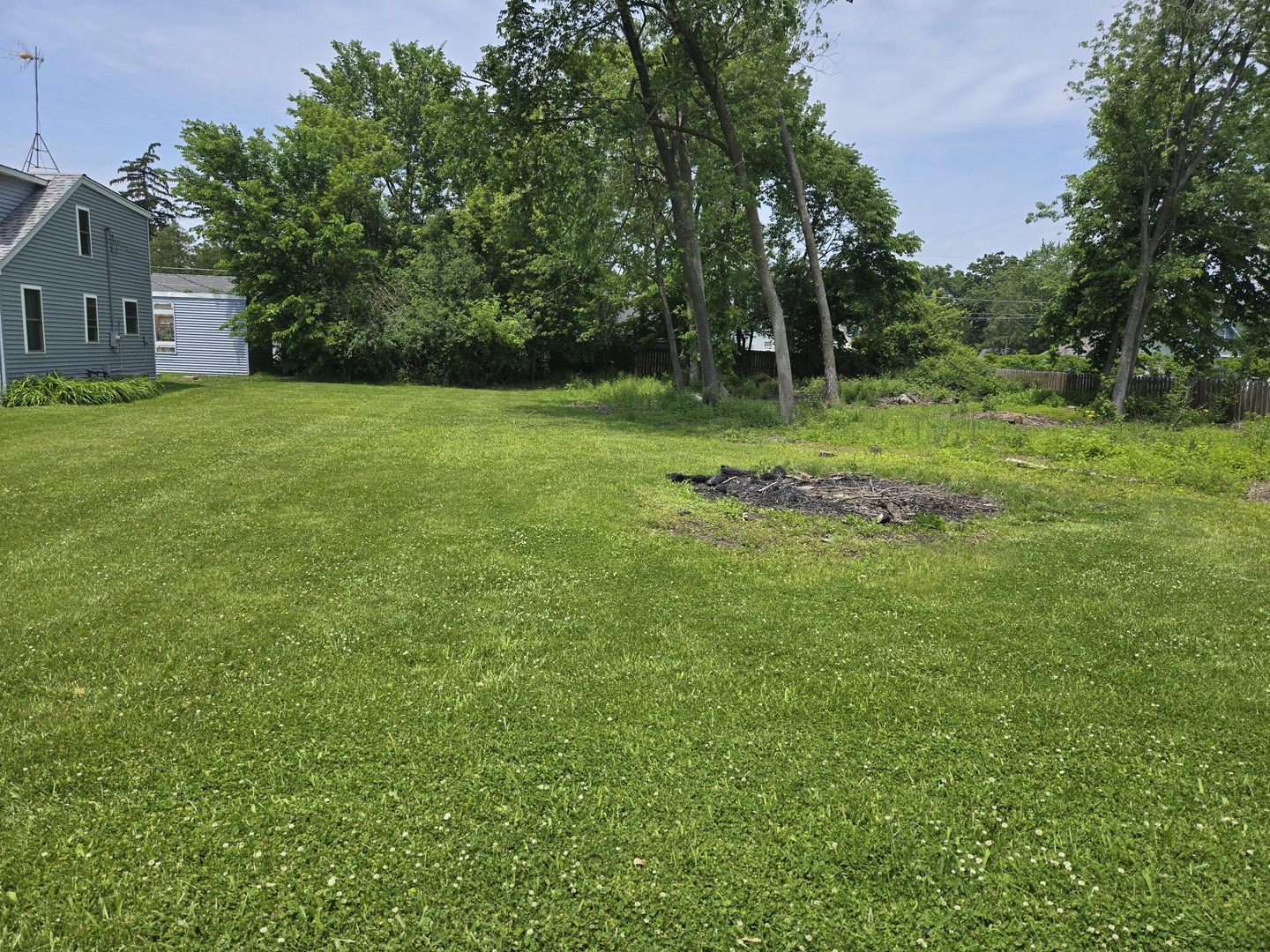 42644 North Lake Drive Antioch IL 60002