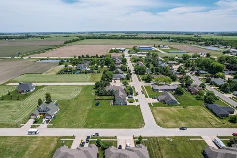 900/902 Center Street Mazon IL 60444