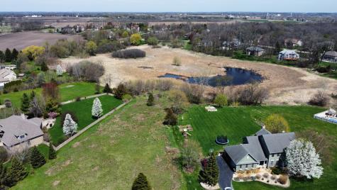 6114 Whiteoak Drive Mchenry IL 60050