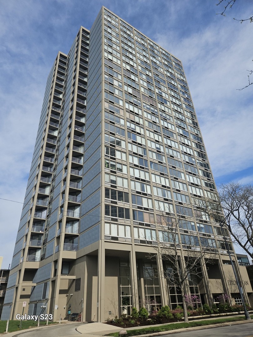 5320 North Sheridan Road Chicago IL 60640
