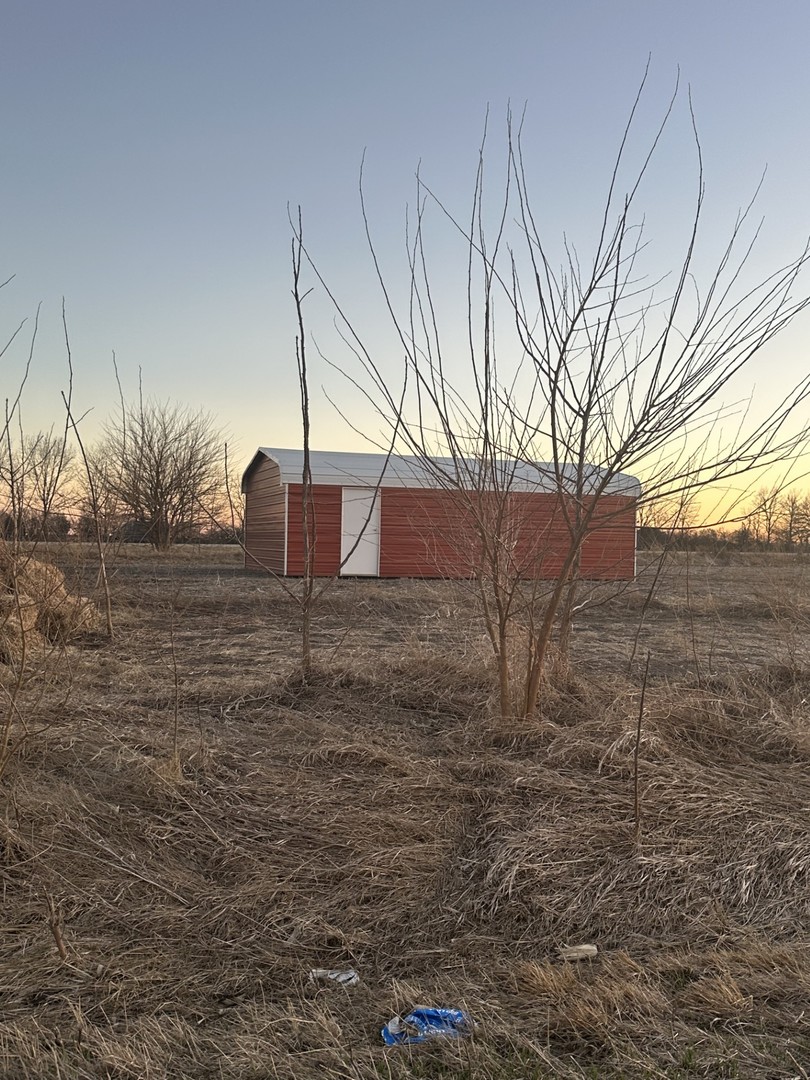 15757 Black Road Lyndon IL 61261