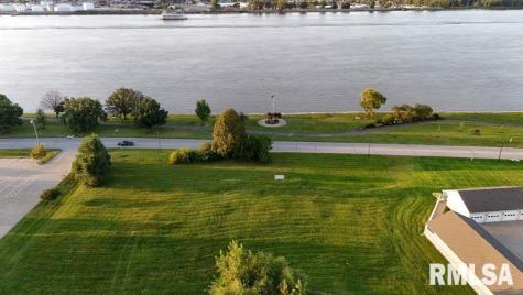 River Drive Moline IL 61265