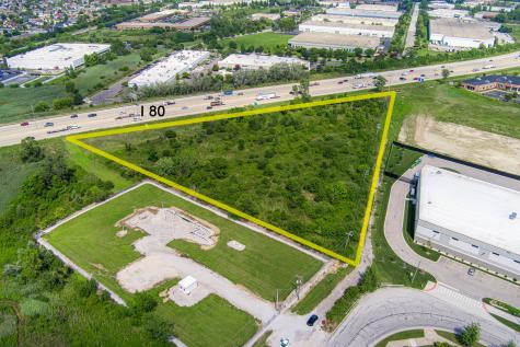 Vacant West Maple Street Mokena IL 60448
