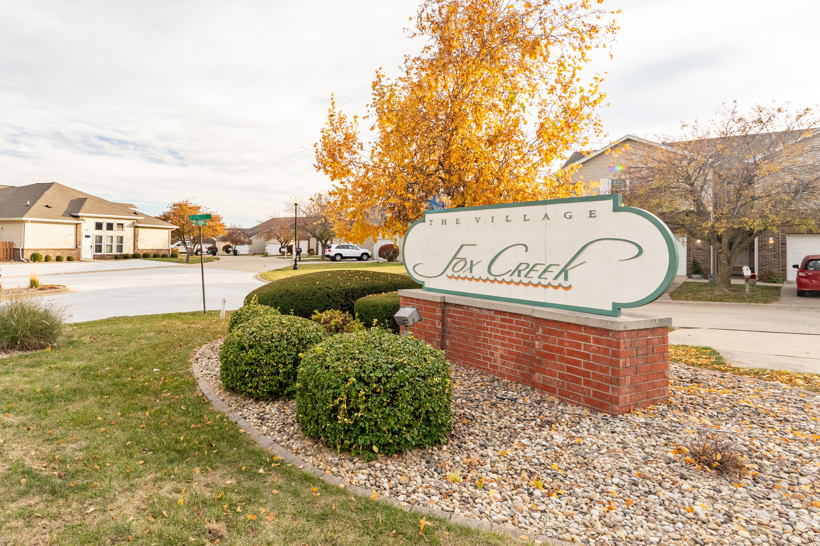 18 Misty Lane Bloomington IL 61705