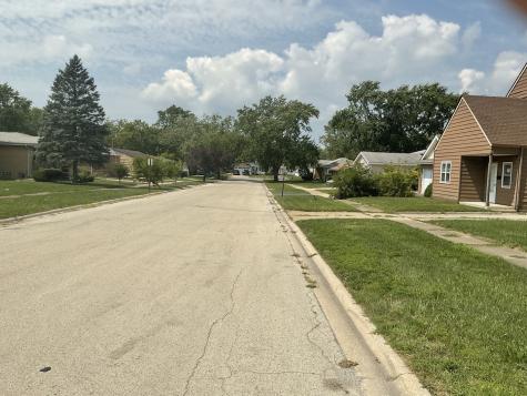 13 West 30th Place Steger IL 60475