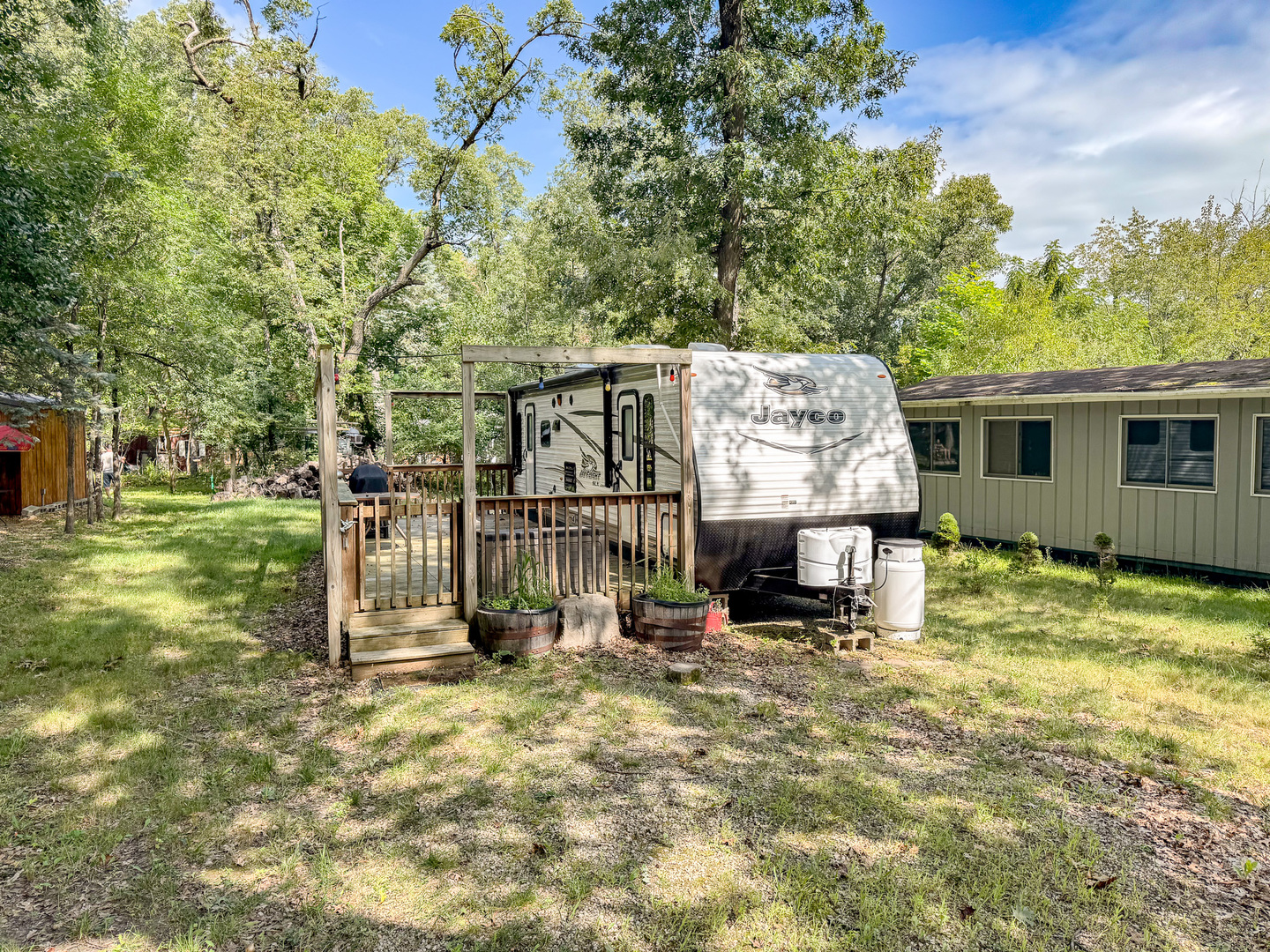 27/96 Woodhaven Sublette IL 61367