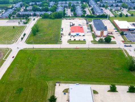 1044 Wylie Drive Bloomington IL 61705