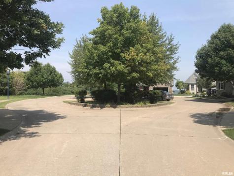 631 7TH Street Court Moline IL 61265