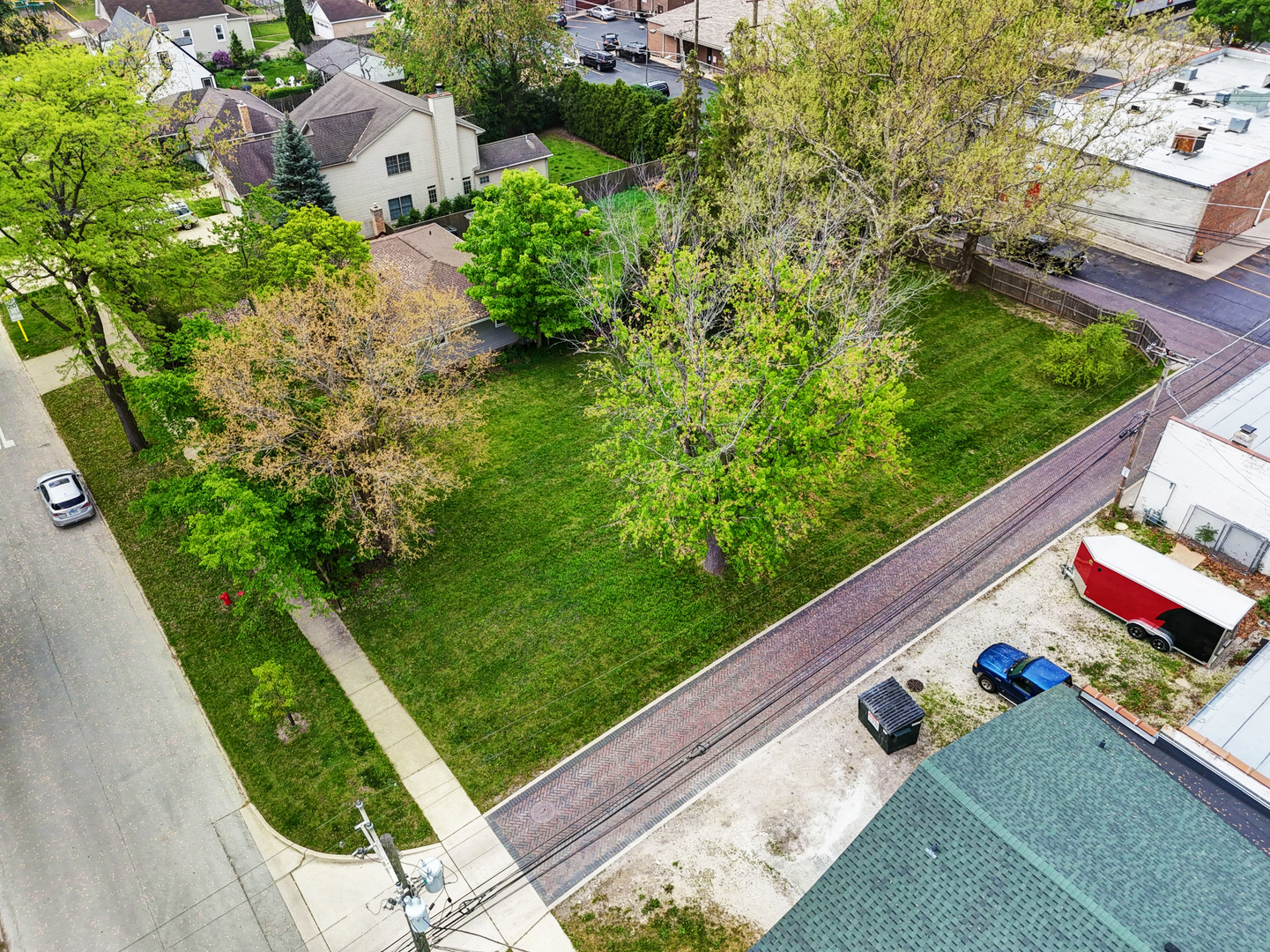 260 North Linden Avenue Westmont IL 60559