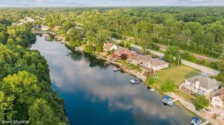 560 North Washington Street Braidwood IL 60408
