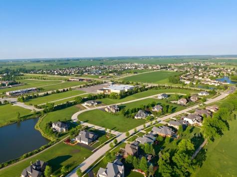 223 Merry Oaks Drive Sycamore IL 60178