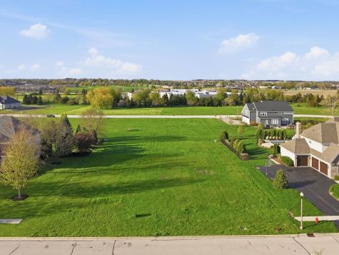 223 Merry Oaks Drive Sycamore IL 60178