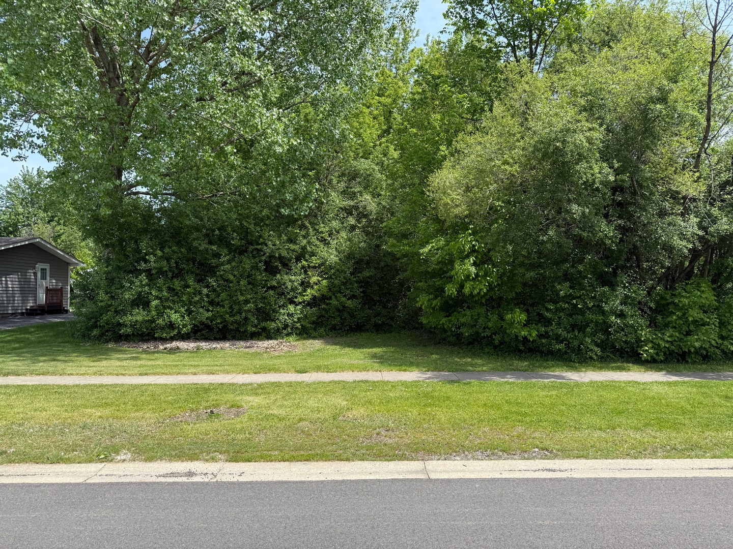Greenview Avenue Park City IL 60085